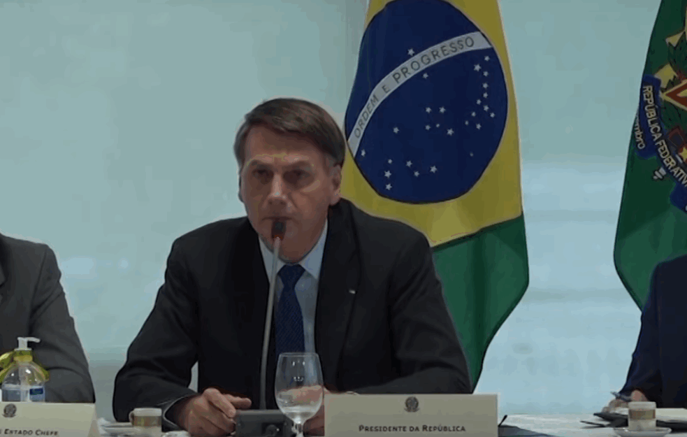 POETIČNOST I KORONA: Brazilski predsednik virus upoređuje sa KIŠOM
